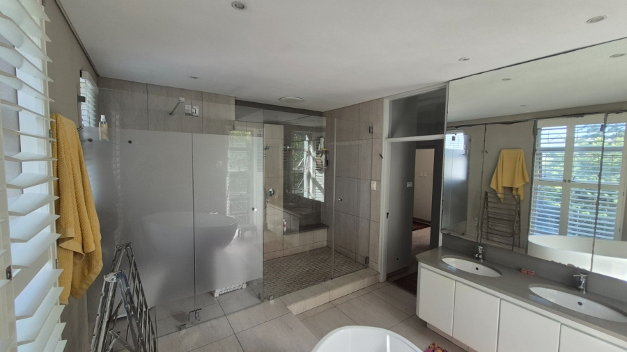 4 Bedroom Property for Sale in Summerstrand Eastern Cape